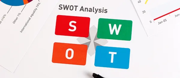 img of Como Usar a Análise SWOT para Superar Desafios em Obras